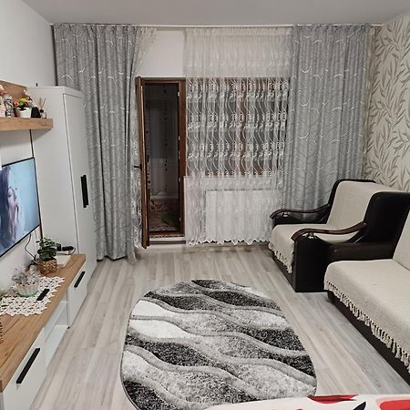Appartamento Garsoniera George Tîrgu Ocna Esterno foto
