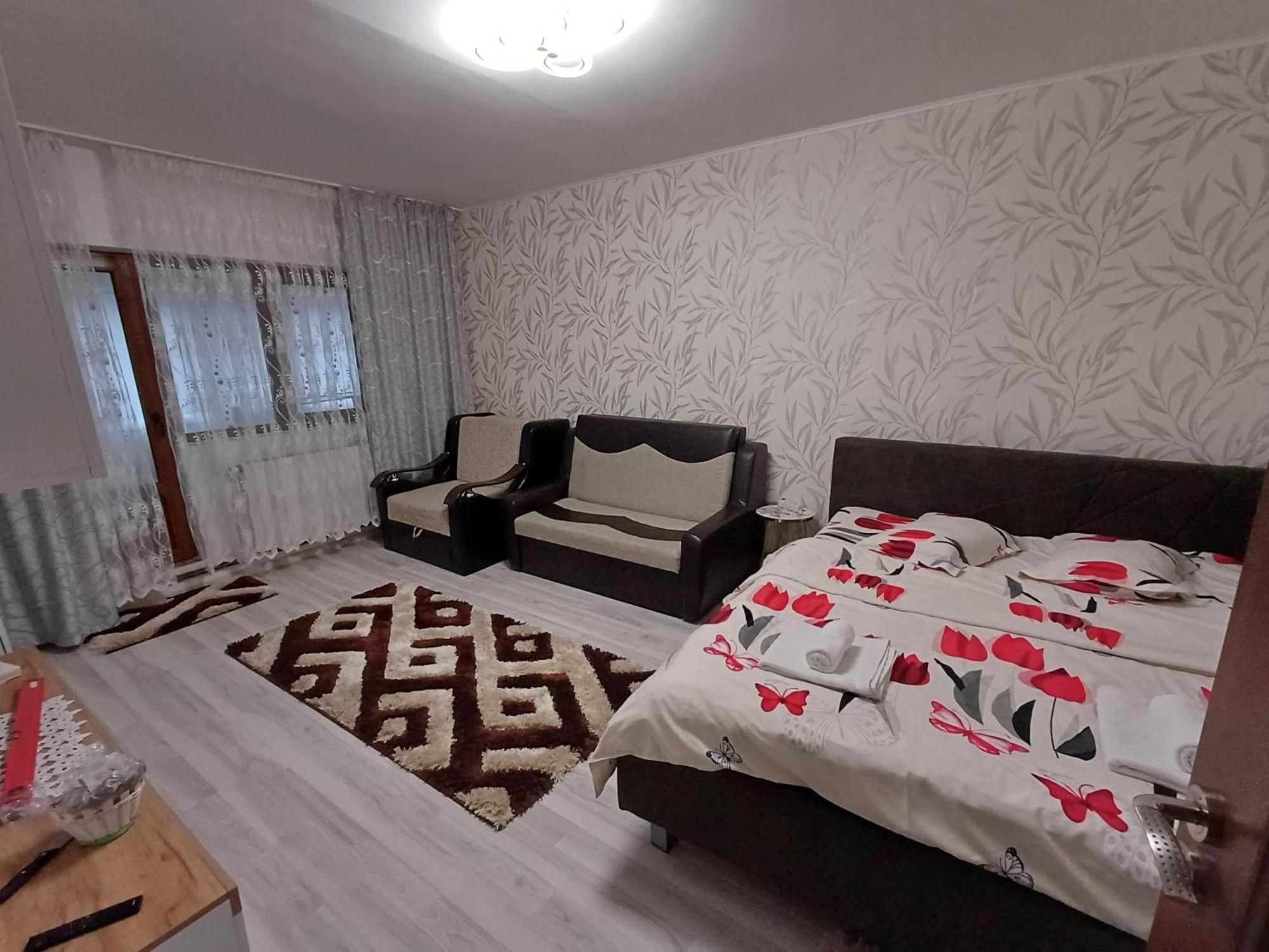Appartamento Garsoniera George Tîrgu Ocna Esterno foto