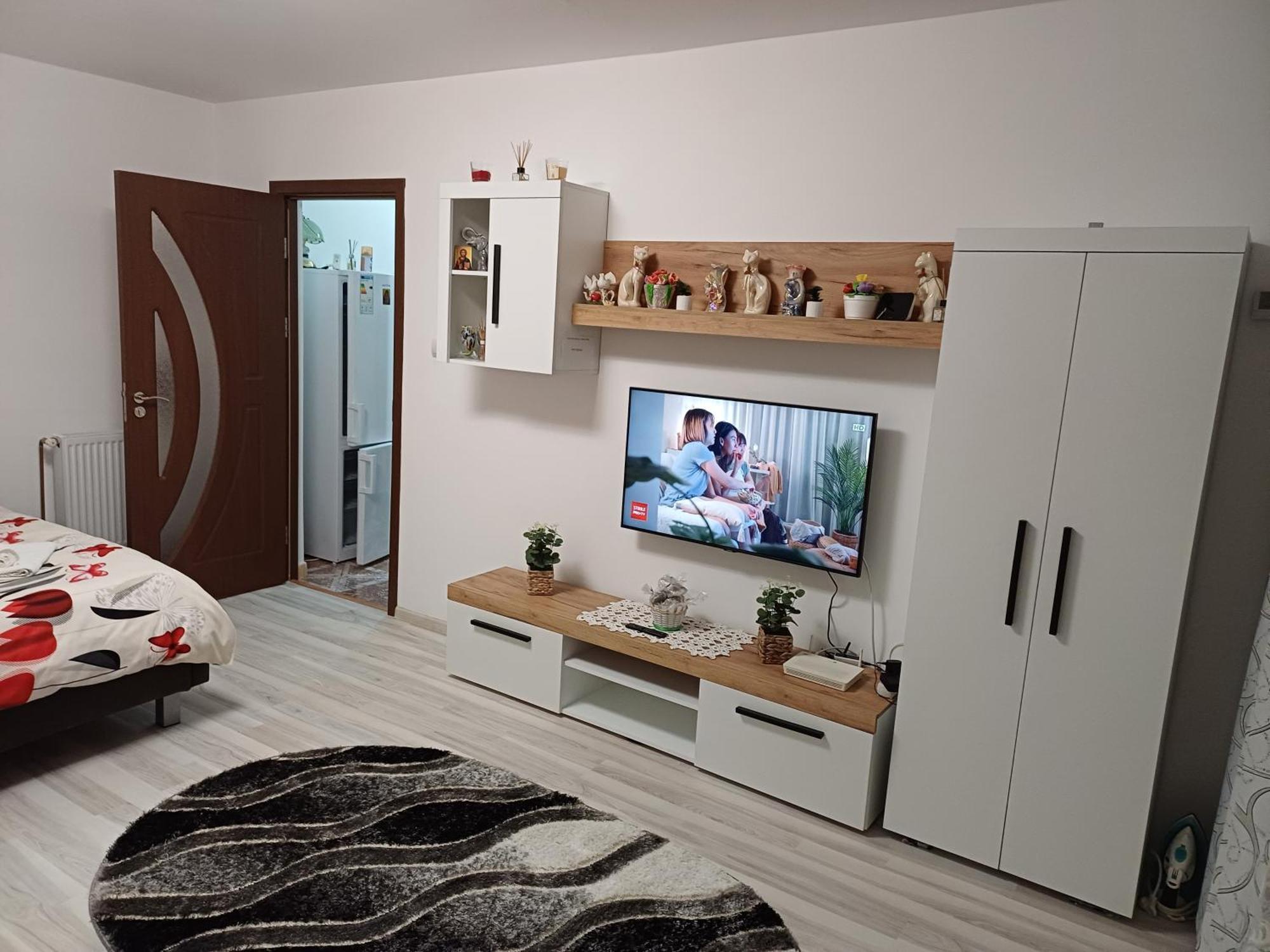 Appartamento Garsoniera George Tîrgu Ocna Esterno foto