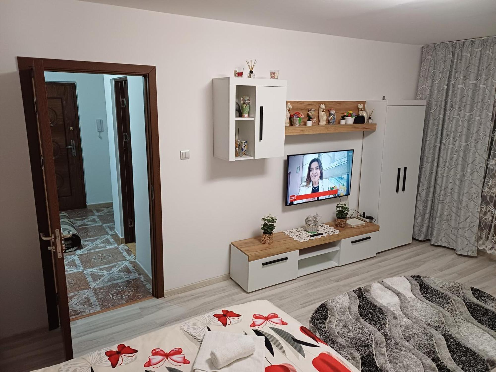 Appartamento Garsoniera George Tîrgu Ocna Esterno foto