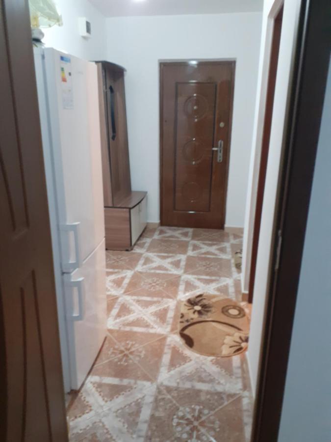 Appartamento Garsoniera George Tîrgu Ocna Esterno foto